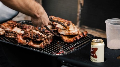 I Asked Pro BBQ Cooks What Sauce to Buy At the Grocery Store. One Bottle Dominated