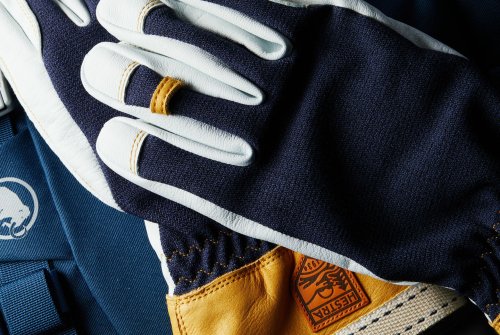 That Funky Little Loop on Your Ski Glove Is More Useful Than You Think