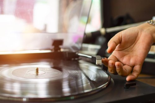 The Best Vintage Turntables That You Can (Maybe) Still Buy
