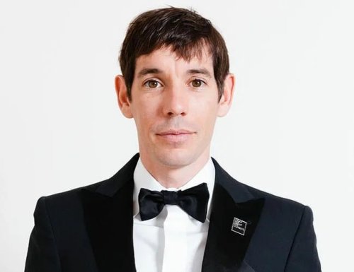 At The Oscars With Alex Honnold Talking Free Solo, Accidental Movie Stardom, and His Custom The North Face Tuxedo