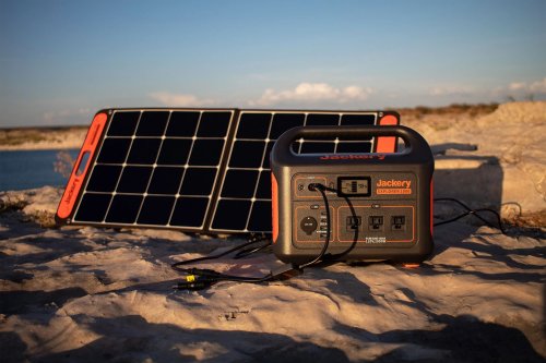 Jackery Explorer 1000 Power Station Review: Making Off-Grid Living Easy