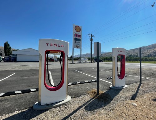 ‘Tesla tax’ on EV credits quickly passed by Washington lawmakers with limited public input
