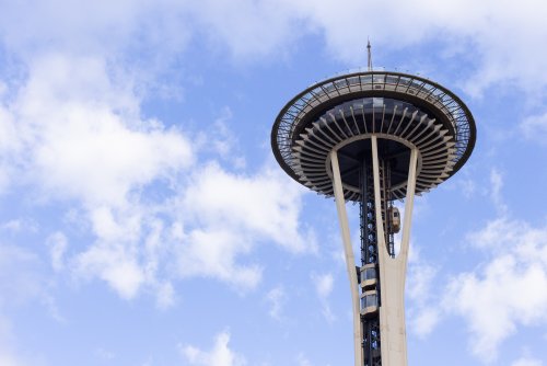 Space Needle doubles the pleasure in ride to the top with new stacked, glass elevators
