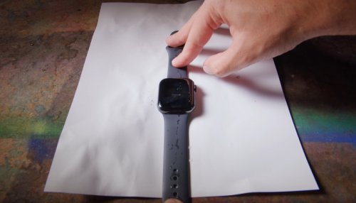 Slow Mo video shows how the Apple Watch ejects water