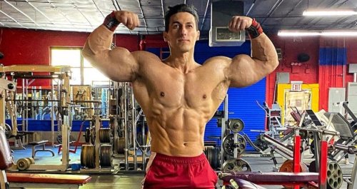 Men’s Physique Bodybuilder Sadik Hadzovic Out Of 2022 Olympia