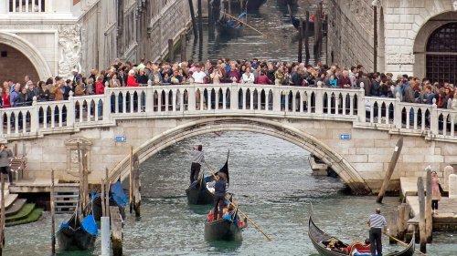 Venedig verlangt ab 2023 von Tagestouristen Eintritt