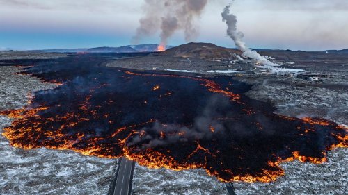 Riesige Erdrisse Erneuter Vulkanausbruch auf Island: Die Lage in Bildern
