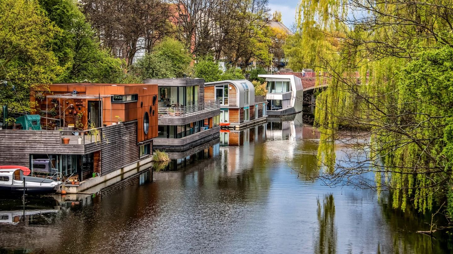 Reisen zu Wasser Auf Kurs zur Erholung: Die besten Reviere für Hausbooturlaub in Europa