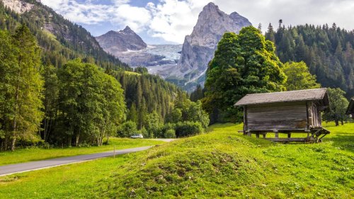 Berg und Tal Durchatmen in der Schweiz: Acht unvergessliche Erlebnisse für Ruhesuchende