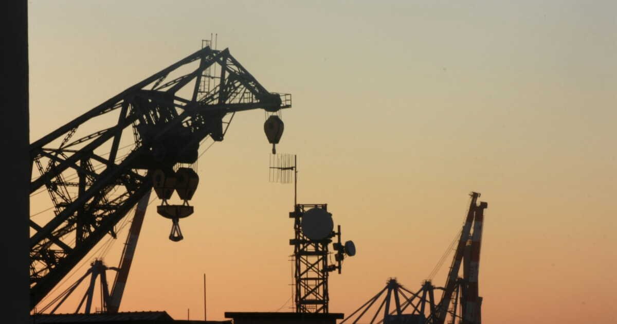 Guerre au Moyen-Orient: la flambée des prix du pétrole donne des idées à Vladimir Poutine