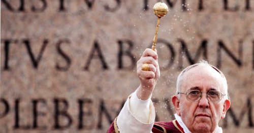 Une tradition vieille de huit siècles: pourquoi la chevalière du pape François pourrait être détruite