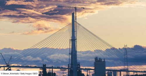 Dans un contexte politique tendu, cet immense pont reliera les États-Unis et le Canada