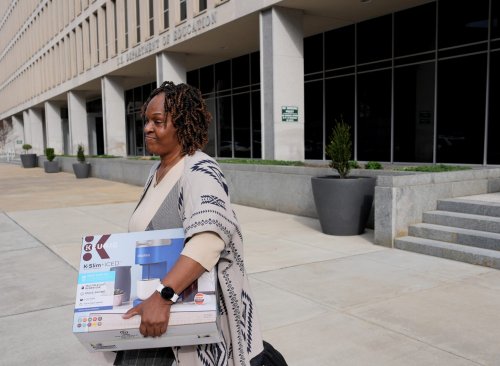 Trump signs order directing Education secretary to shut down her own department • Georgia Recorder
