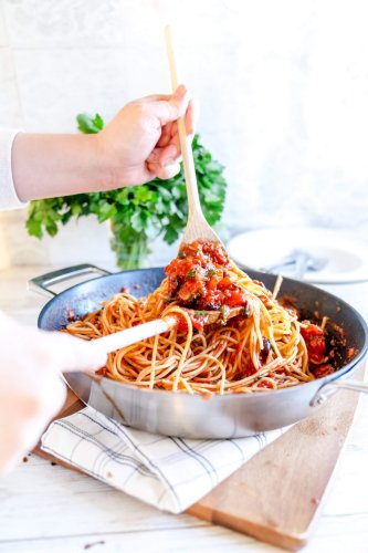 Spaghetti Puttanesca - schnelle und einfache Pasta