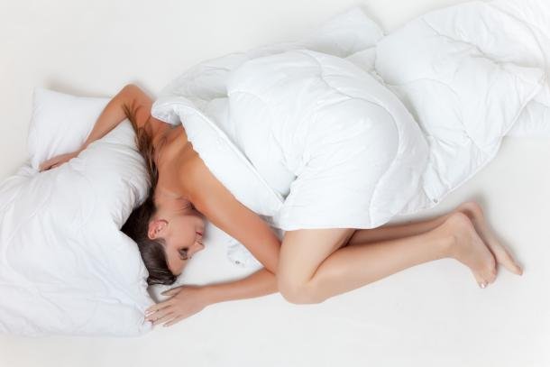 Schlank im Schlaf: Abnehmen über Nacht?