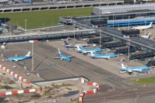 Niederlande melden 61 positiv auf Corona getestete Flugpassagiere aus Südafrika