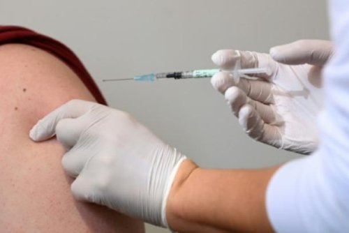 Bericht: Stiko will vierte Corona-Impfung für alle ab 60 empfehlen