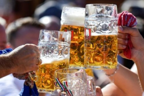 Bundesärztekammer fordert Werbeverbot für Alkohol