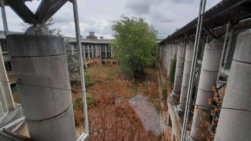 Building on edge of Surrey Hills used as Hollywood blockbuster film set to be converted into 299 homes and leisure development