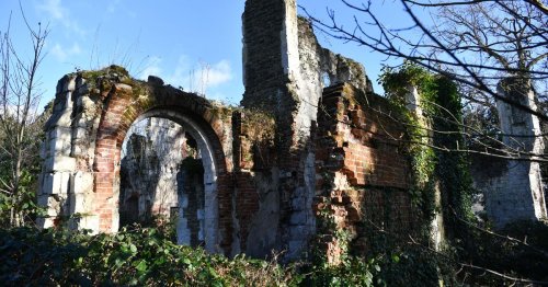 A look around beautiful Surrey village and its haunted castle