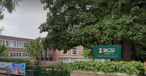 teachers-at-guildford-royal-grammar-school-threatened-with-sack-in