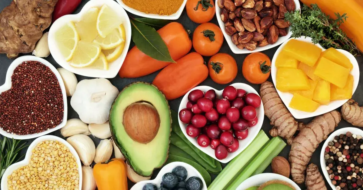 Heart disease and cancer risk can be lowered by eating 3 foods with more antioxidants than blueberries