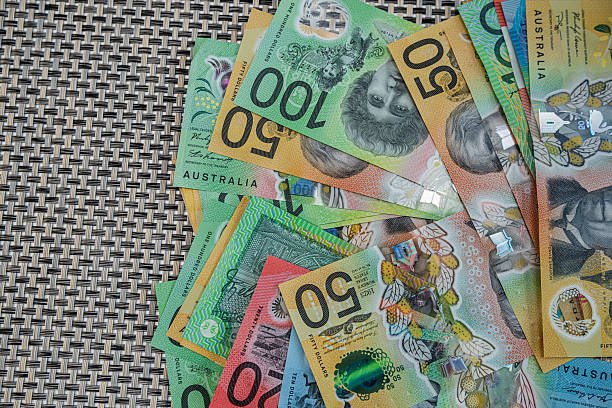 AUD/USD Bullish Reversal At 20-Day Moving Average, Enroute To 0.7210