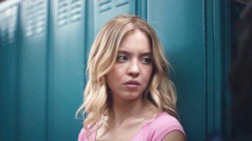 See Sydney Sweeney Showing Off Everything In Her Steamy Photoshoot Flipboard 8335