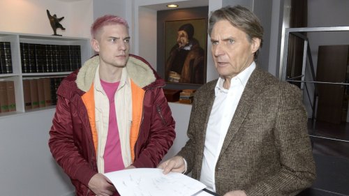 Riskanter Plan bei GZSZ: Was will Moritz heimlich in Gerners Büro?