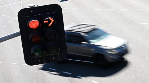 Rot heißt Stopp! Unter diesen Umständen könnt ihr mit dem Auto trotzdem fahren