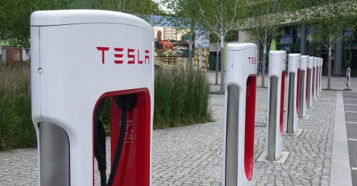 Teslas Supercharger öffnen für alle E-Autos: Hier könnt ihr schon laden