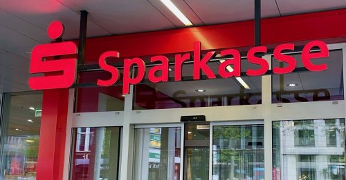 Viele Deutsche betroffen: Sparkassen-Chefin enthüllt Horror-Zahl