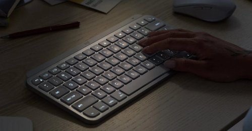 Amazon verkauft hochwertige Bluetooth-Tastatur mit Tasten&shy;beleuchtung zum Hammerpreis