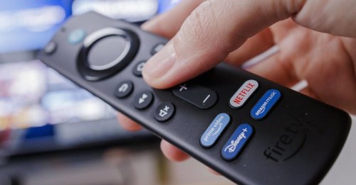 Fire TV Stick: Fernbedienung blinkt orange, gelb oder grün