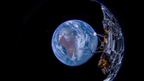 Odysseus Lander Snaps Gorgeous Photos of Earth Ahead of Moon Landing