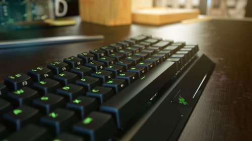 7 Christmas Gift Ideas That’ll Really Click With PC Gamers