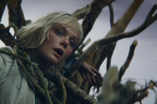 We Can't Get Over the Alien Easter Egg in the New Predator Trailer