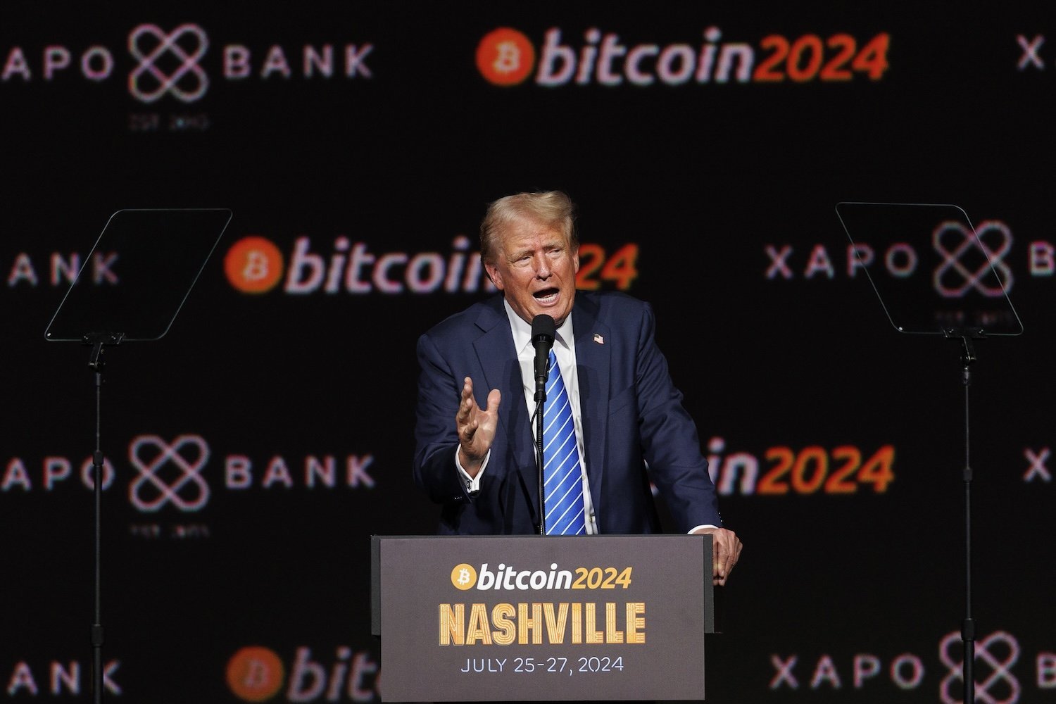 Trump Spent Just 20 Minutes Speaking at Crypto Dinner to People Who Paid $148 Million to Be There