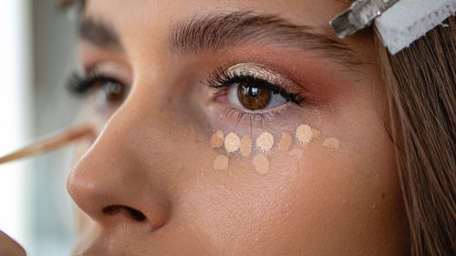 The Super-Easy Makeup Hack For A Crease-Free Under-Eye