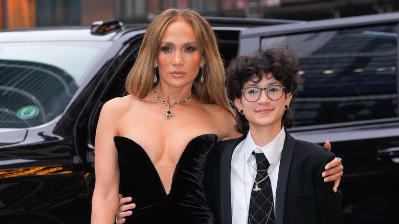 The Gorgeous Hair Transformation Of Jennifer Lopez's Child Emme