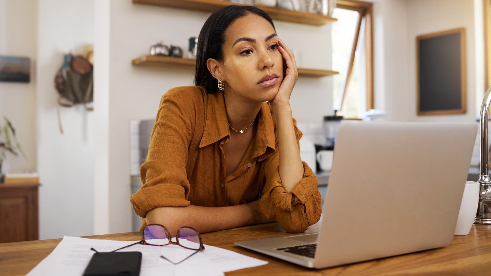 Our Life Coach's Tips For Handling Daily Responsibilities When Burned Out
