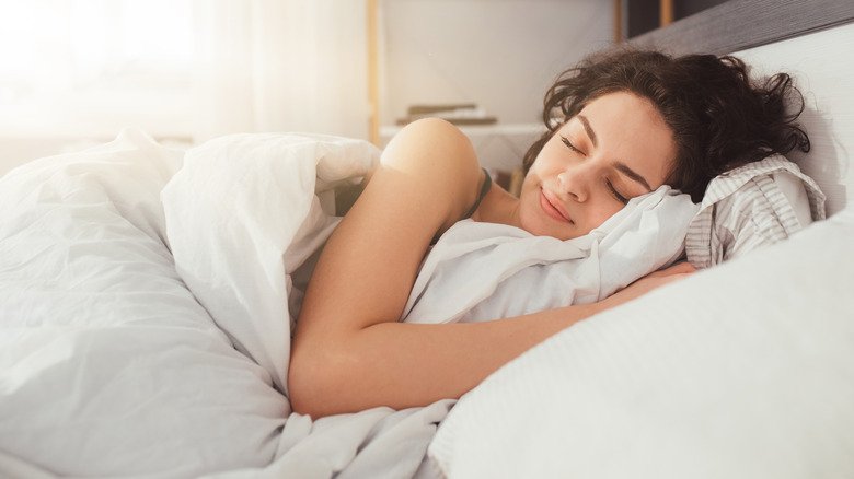 The Savoring Technique For Sleep Could Help You Drift Off To Dreamland More Effortlessly