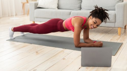 How Long Do You Really Need To Hold A Plank For? - Glam