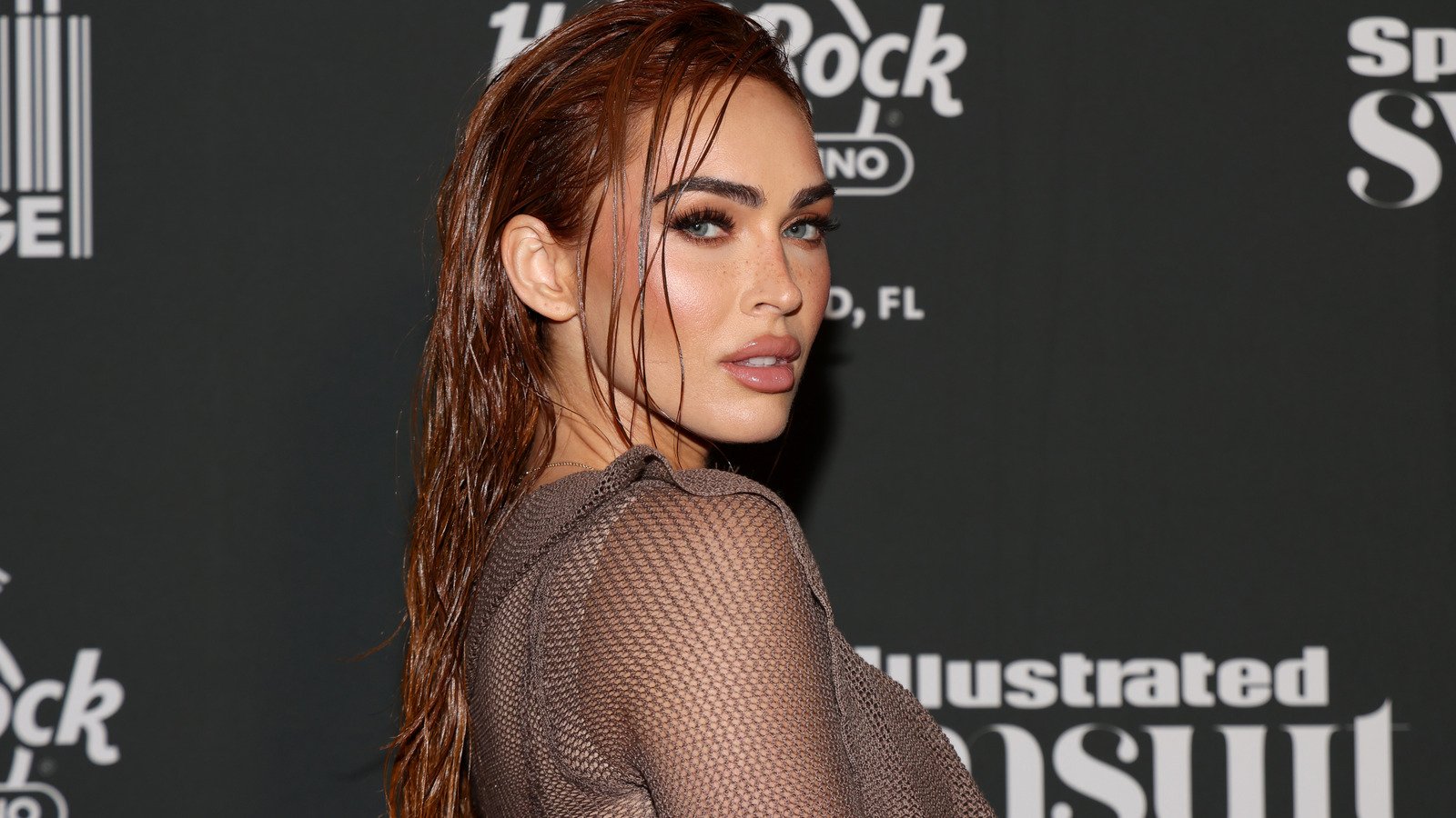 9 Times Megan Fox Went Makeup-Free And Looked Flawless