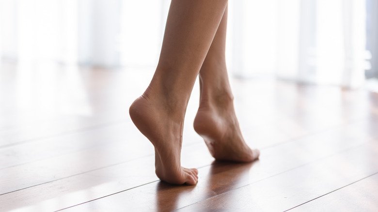 What Happens To Your Body When You Stop Wearing Socks