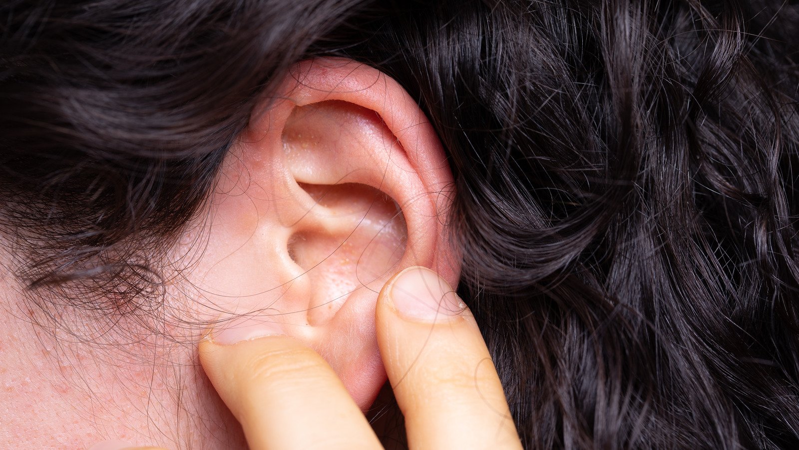How To Prevent Those Painful Pimples In Your Ear - Glam