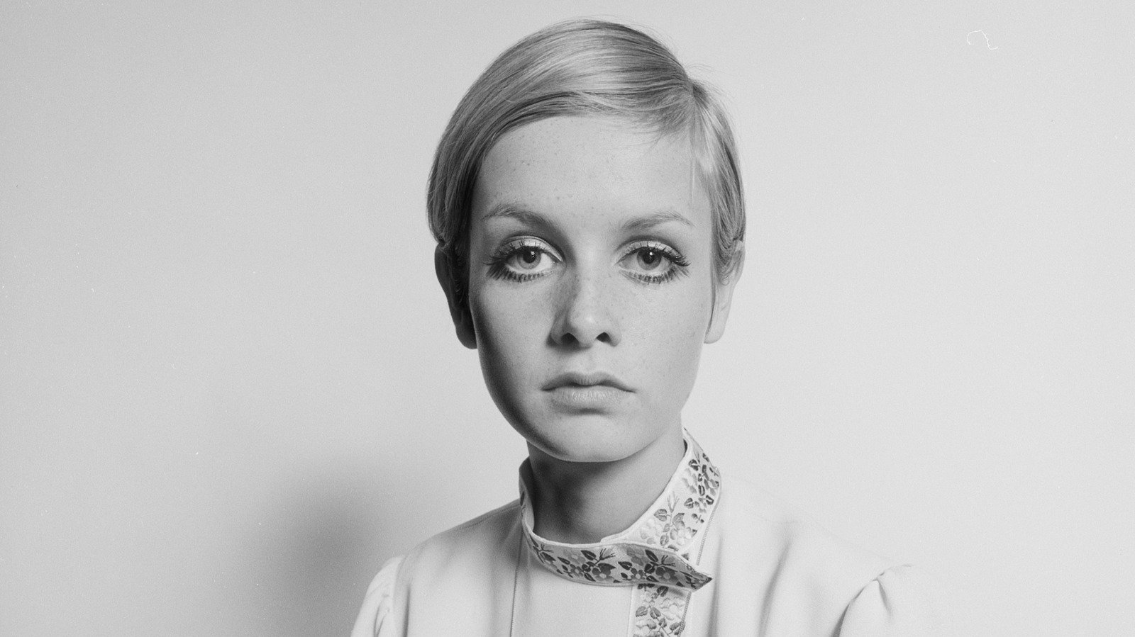 What Legendary '60s Model Twiggy Looks Like Now