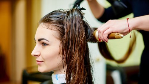 Healthier Hair Takes Longer To Dry Than Damaged, But Why? - Glam