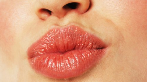 Your Lips Lose Plumpness As You Age, But You Can Help Them