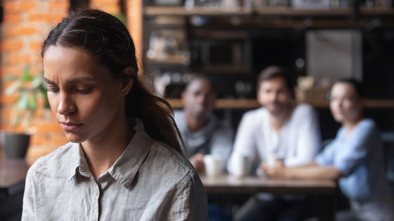 A Neuropsychologist Shares With Us 6 Tips For Handling Friendship Anxiety